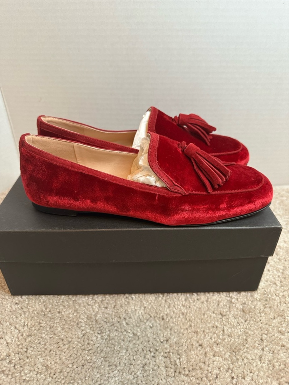 J. Crew Deep Red Velvet Tassel Loafers, size 8.5, New in Box - Picture 4 of 7